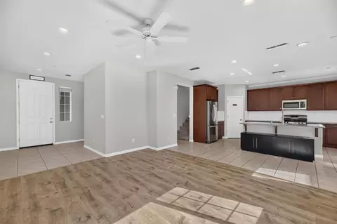 Entry Way - 228 E Terra Mia Ave, Mountain House, CA 95391 photo 2 of 5