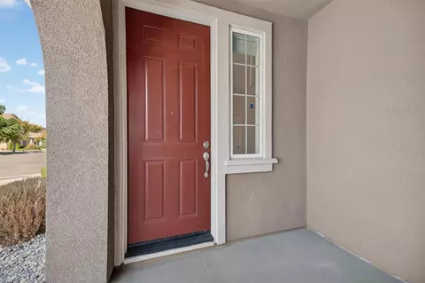 Entry Way - 228 E Terra Mia Ave, Mountain House, CA 95391 photo 4 of 5