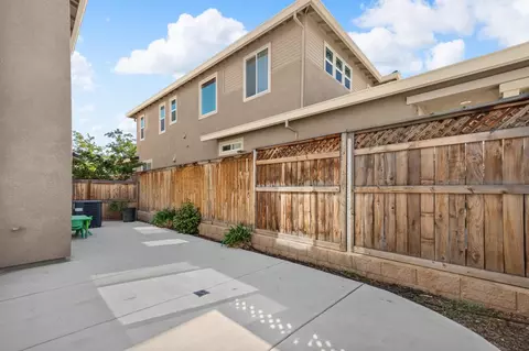 Exterior - 228 E Terra Mia Ave, Mountain House, CA 95391 photo 7 of 8