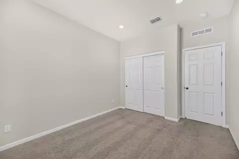 Bedroom - 228 E Terra Mia Ave, Mountain House, CA 95391 photo 5 of 7
