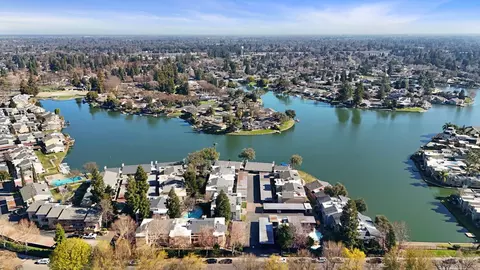 6518 Embarcadero Dr #15, Stockton, CA 95219