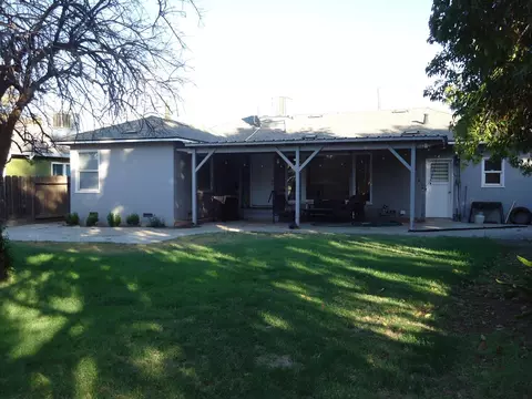 Exterior - 1869 2nd St, Atwater, CA 95301 photo 3 of 6