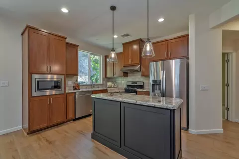 Kitchen - 3543 Eskaton Dr, Placerville, CA 95667 photo 4 of 6