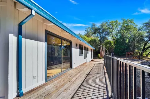 Exterior - 4968 N Mining Brook Ct, Placerville, CA 95667 photo 5 of 10