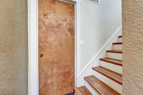 Entry Way - 4968 N Mining Brook Ct, Placerville, CA 95667 photo 4 of 5