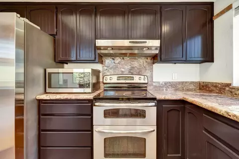 Kitchen - 4968 N Mining Brook Ct, Placerville, CA 95667 photo 6 of 7