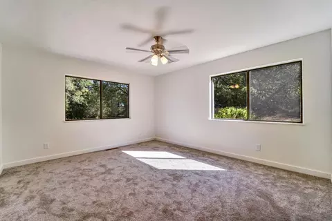 Bedroom - 4968 N Mining Brook Ct, Placerville, CA 95667 photo 6 of 9