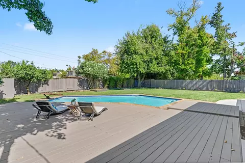 Exterior - 2740 Leoleta Way, Carmichael, CA 95608 photo 7 of 16