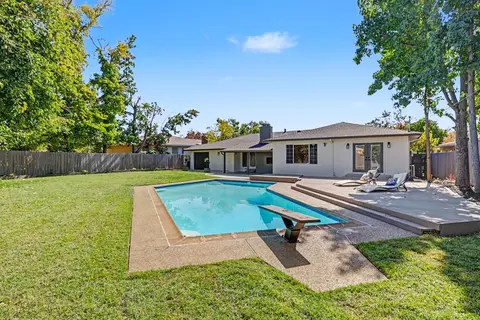 Exterior - 2740 Leoleta Way, Carmichael, CA 95608 photo 6 of 16