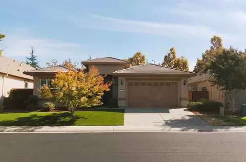 2241 Coryton Ln, Roseville, CA 95747