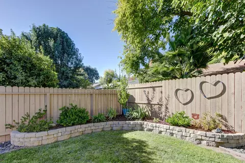 Exterior - 253 Baja Ave, Davis, CA 95616 photo 18 of 20