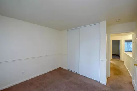 Bedroom - 464 Red Robin Dr, Patterson, CA 95363 photo 4 of 8