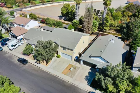 View/Area - 464 Red Robin Dr, Patterson, CA 95363 photo 6 of 9