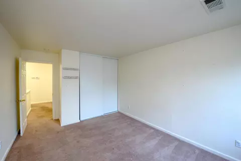 Bedroom - 464 Red Robin Dr, Patterson, CA 95363 photo 2 of 8