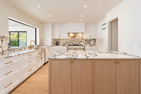 Kitchen - 609 Bing Way, Modesto, CA 95356 photo 5 of 6