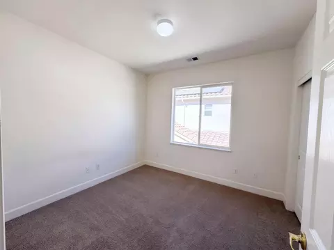 Bedroom - 1418 Yukon St, Davis, CA 95616 photo 7 of 9