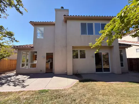 Exterior - 1418 Yukon St, Davis, CA 95616 photo 2 of 6
