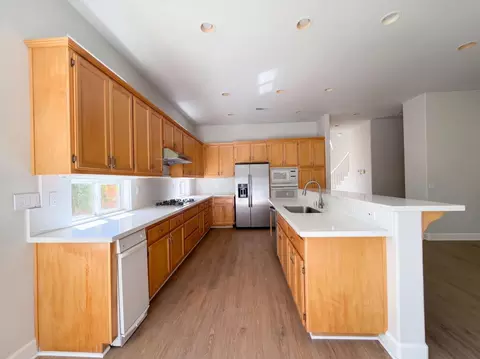 Kitchen - 1418 Yukon St, Davis, CA 95616 photo 3 of 5
