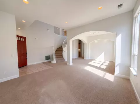 Living - 1418 Yukon St, Davis, CA 95616 photo 4 of 11