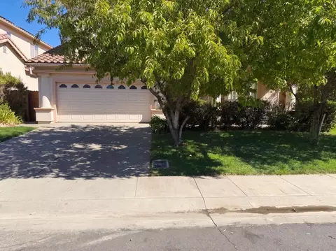 Exterior - 1418 Yukon St, Davis, CA 95616 photo 5 of 6