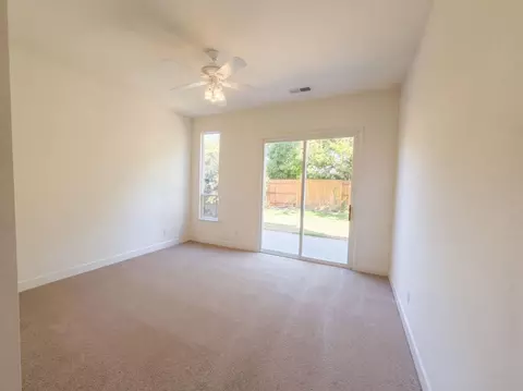 Bedroom - 1418 Yukon St, Davis, CA 95616 photo 2 of 9