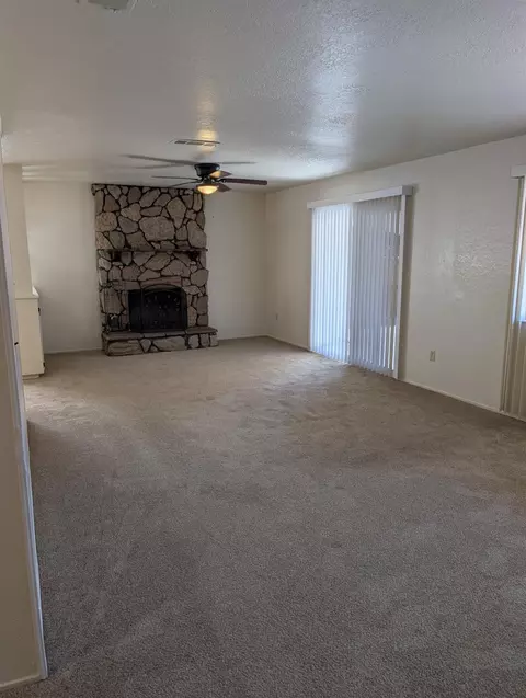 Living - 1049 Ruby Pl, Manteca, CA 95336 photo 2 of 4