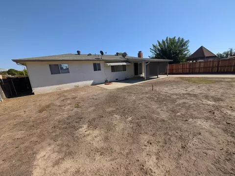 Exterior - 1049 Ruby Pl, Manteca, CA 95336 photo 6 of 6