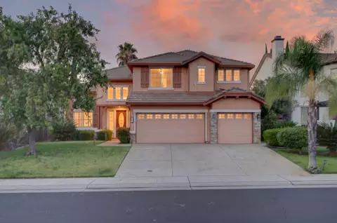 1761 Orvietto Dr, Roseville, CA 95661
