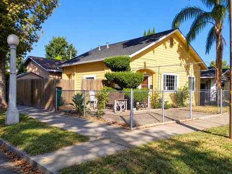 Exterior - 701 N School St, Lodi, CA 95240 photo 2 of 4
