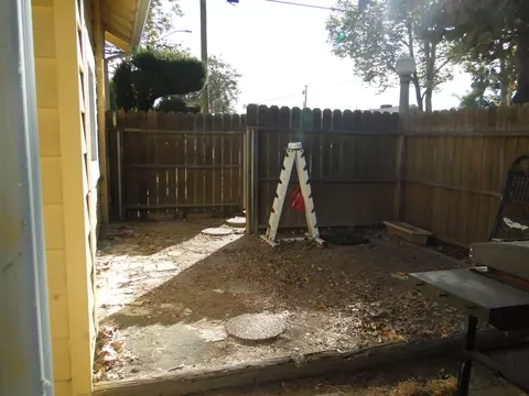Exterior - 701 N School St, Lodi, CA 95240 photo 4 of 4