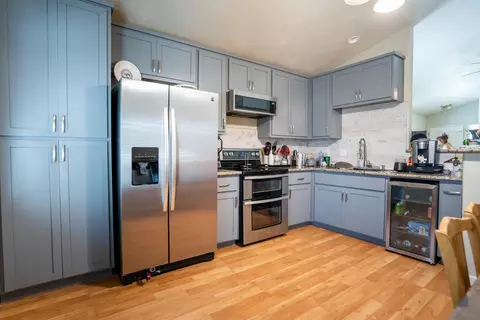 Kitchen - 1089 La Mesa St, Escalon, CA 95320 photo 1 of 1