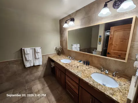 Bath - 45 Eberhardt Cir #202, Bear Valley, CA 95223 photo 2 of 3