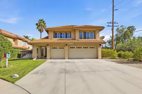 30371 Falcon Point Ct, Murrieta, CA 92563