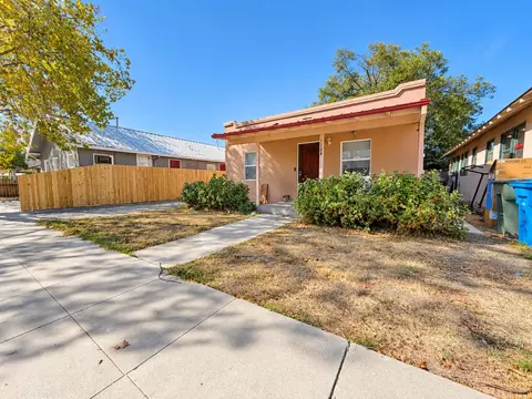1228 I St, Marysville, CA 95901