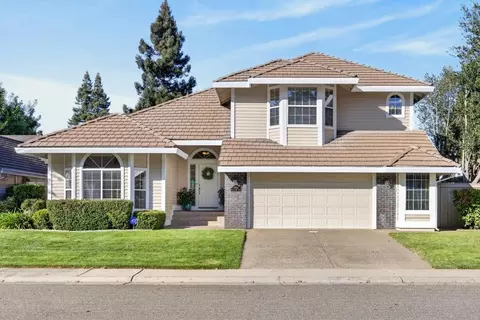 11916 Prospect Hill Dr, Gold River, CA 95670