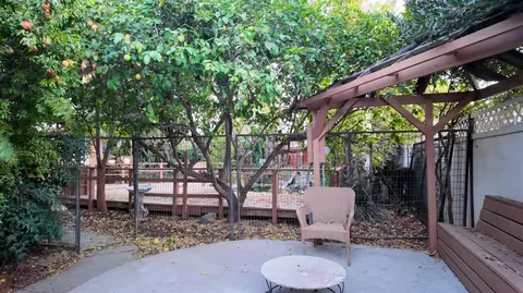 Exterior - 636 Joaquin St, Lodi, CA 95240 photo 5 of 5