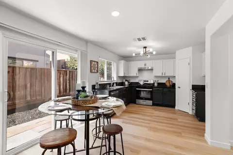 Kitchen - 16711 Colonial Trl, Lathrop, CA 95330 photo 1 of 5