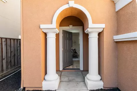 Entry Way - 16711 Colonial Trl, Lathrop, CA 95330 photo 1 of 9