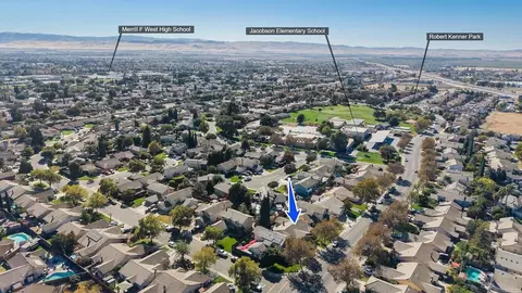 View/Area - 1620 W Kavanagh Ave, Tracy, CA 95376 photo 1 of 1