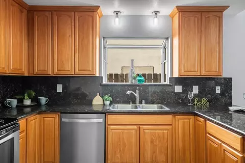 Kitchen - 1620 W Kavanagh Ave, Tracy, CA 95376 photo 4 of 4