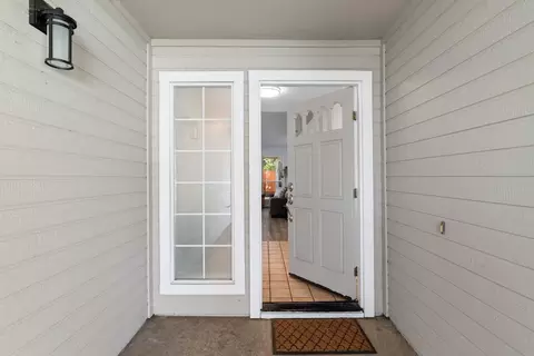 Entry Way - 1620 W Kavanagh Ave, Tracy, CA 95376 photo 1 of 2