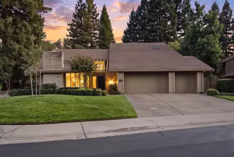 2038 Empire Mine Cir, Gold River, CA 95670