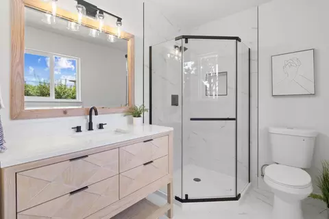 Bath - 3232 Mission Ave, Carmichael, CA 95608 photo 2 of 4