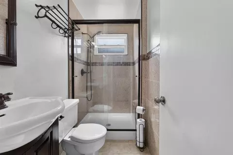 Bath - 117 Perraud Dr, Folsom, CA 95630 photo 1 of 3