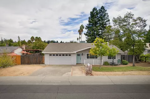 Exterior - 117 Perraud Dr, Folsom, CA 95630 photo 4 of 15