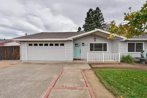 Exterior - 117 Perraud Dr, Folsom, CA 95630 photo 5 of 15