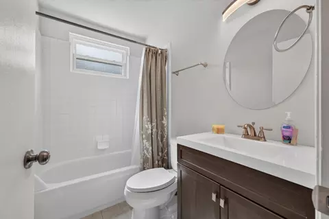 Bath - 117 Perraud Dr, Folsom, CA 95630 photo 3 of 3