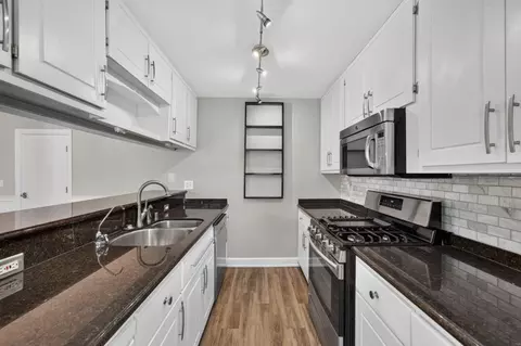 Kitchen - 117 Perraud Dr, Folsom, CA 95630 photo 4 of 5