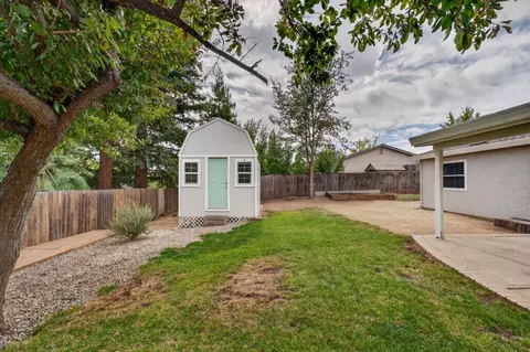 Exterior - 117 Perraud Dr, Folsom, CA 95630 photo 11 of 15