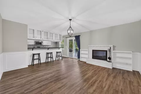 Living - 117 Perraud Dr, Folsom, CA 95630 photo 3 of 5